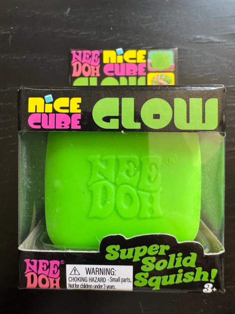 NeeDoh Nice Cube Glow Squishy Fidget Toy Green — photo 5