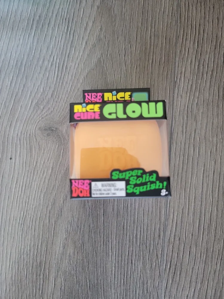 NeeDoh Nice Cube Glow Squishy Fidget Toy Orange — photo 2