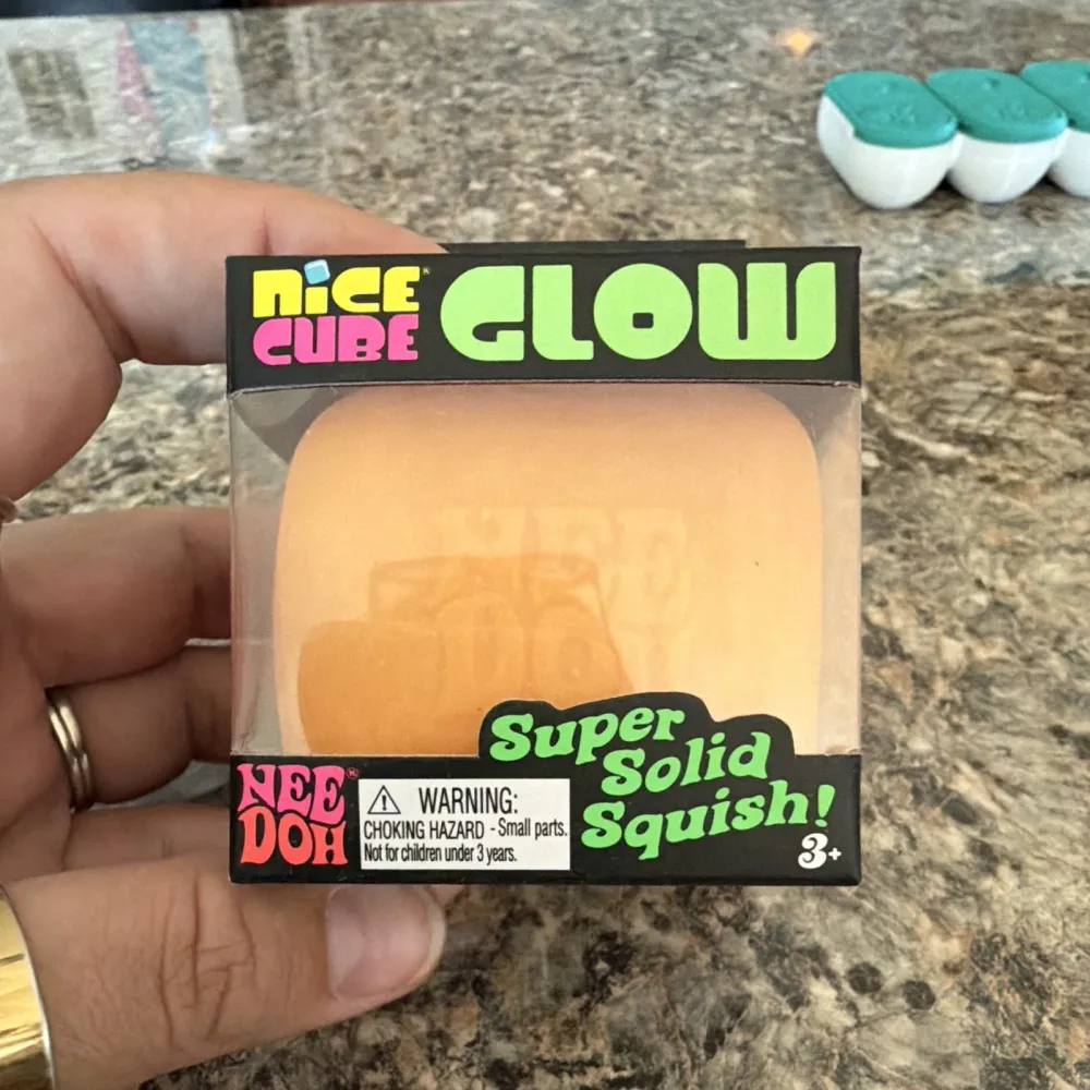 NeeDoh Nice Cube Glow Squishy Fidget Toy Orange — photo 4