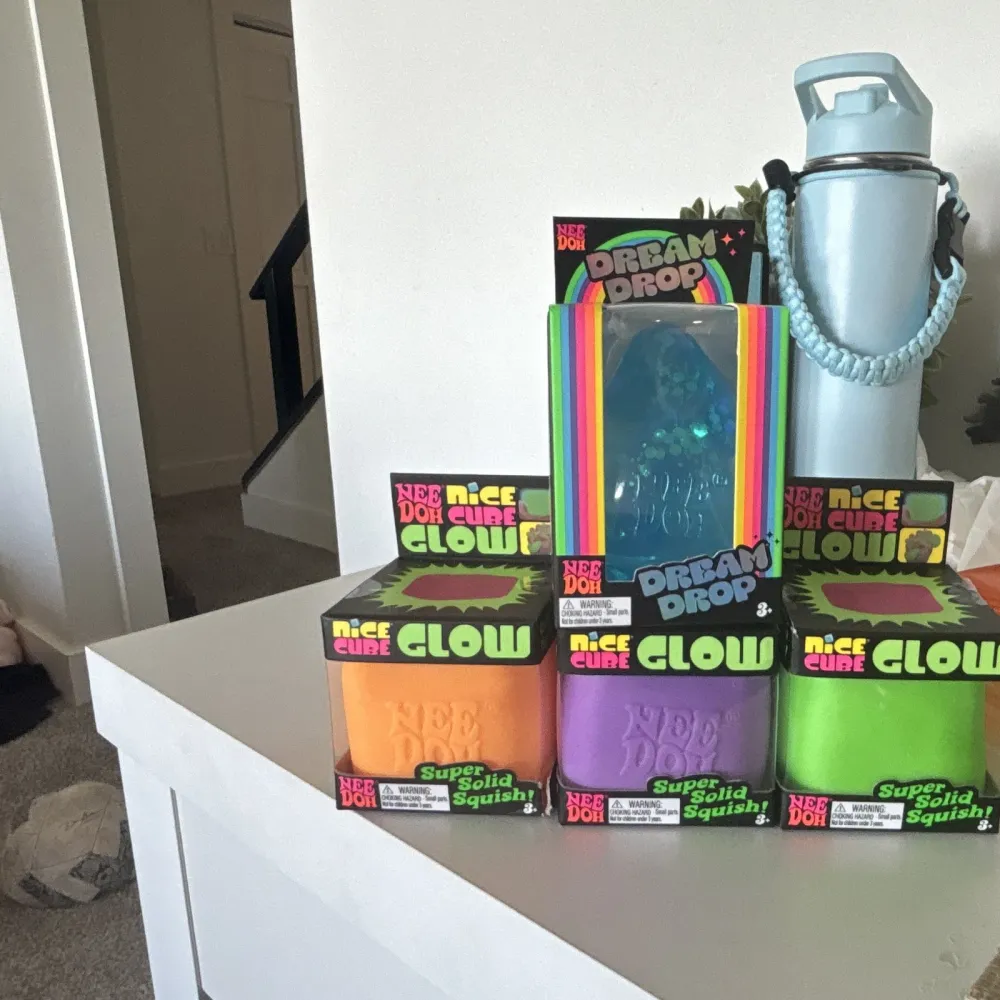 NeeDoh Nice Cube Glow Squishy Fidget Toy Orange — photo 5