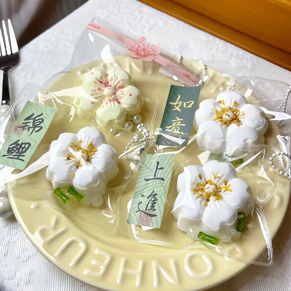 Osmanthus Flower Squishy Stress Relief Decompression Toy — photo 2