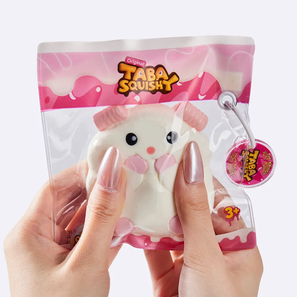 Pink Bangs-Curled Hamster — photo 4