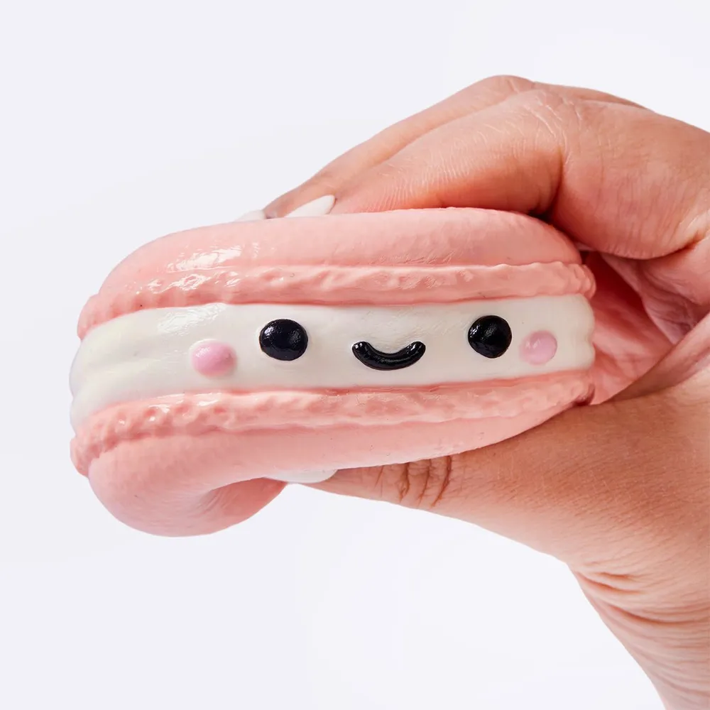 Pink Macaron — photo 2