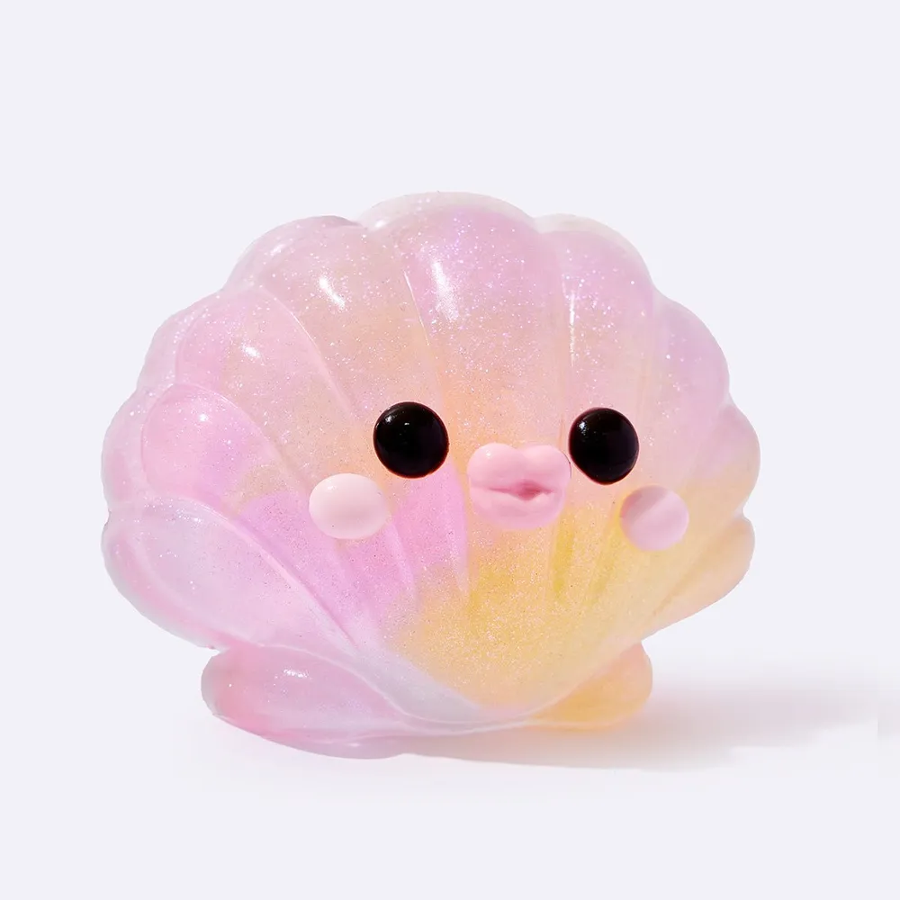 Pouting Shell