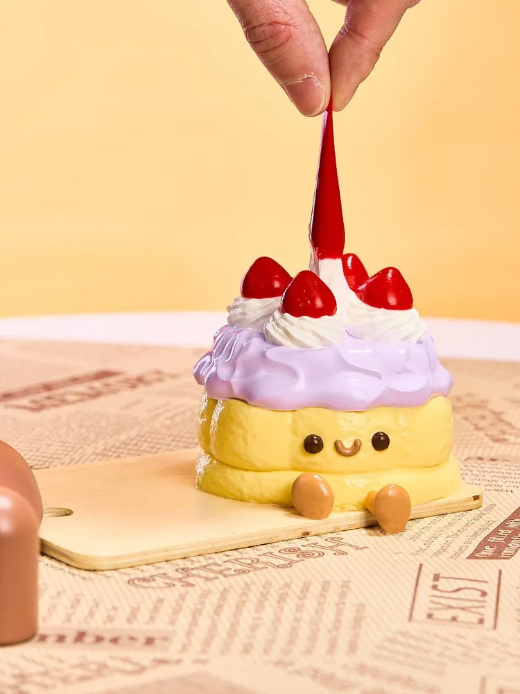 Purple Strawberry Tart Cake Taba Squishy — photo 4