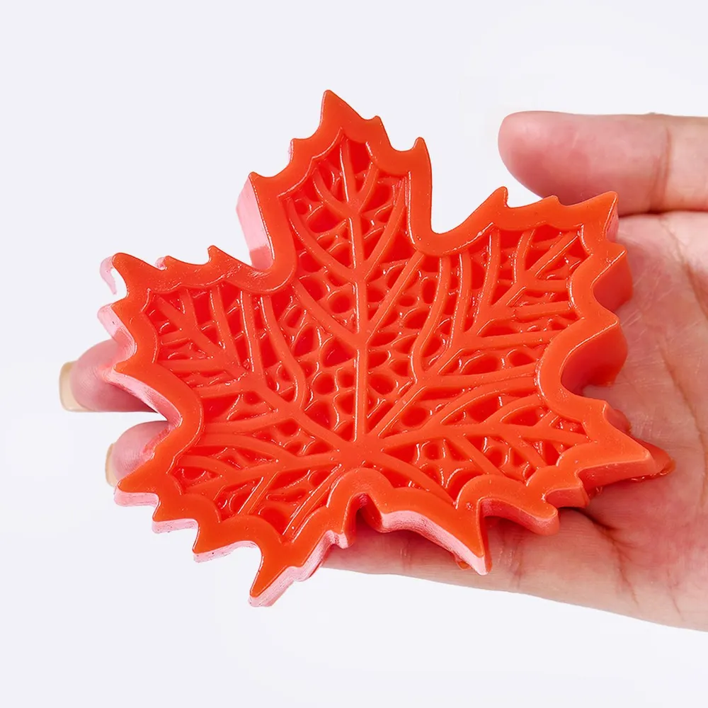 Red Maple Leaf Taba Squishy — photo 4