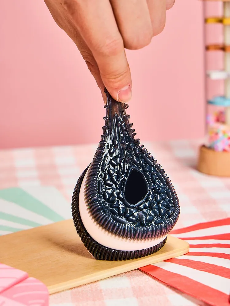Regular Black-white Cookie Sandwich Taba Squishy — photo 4