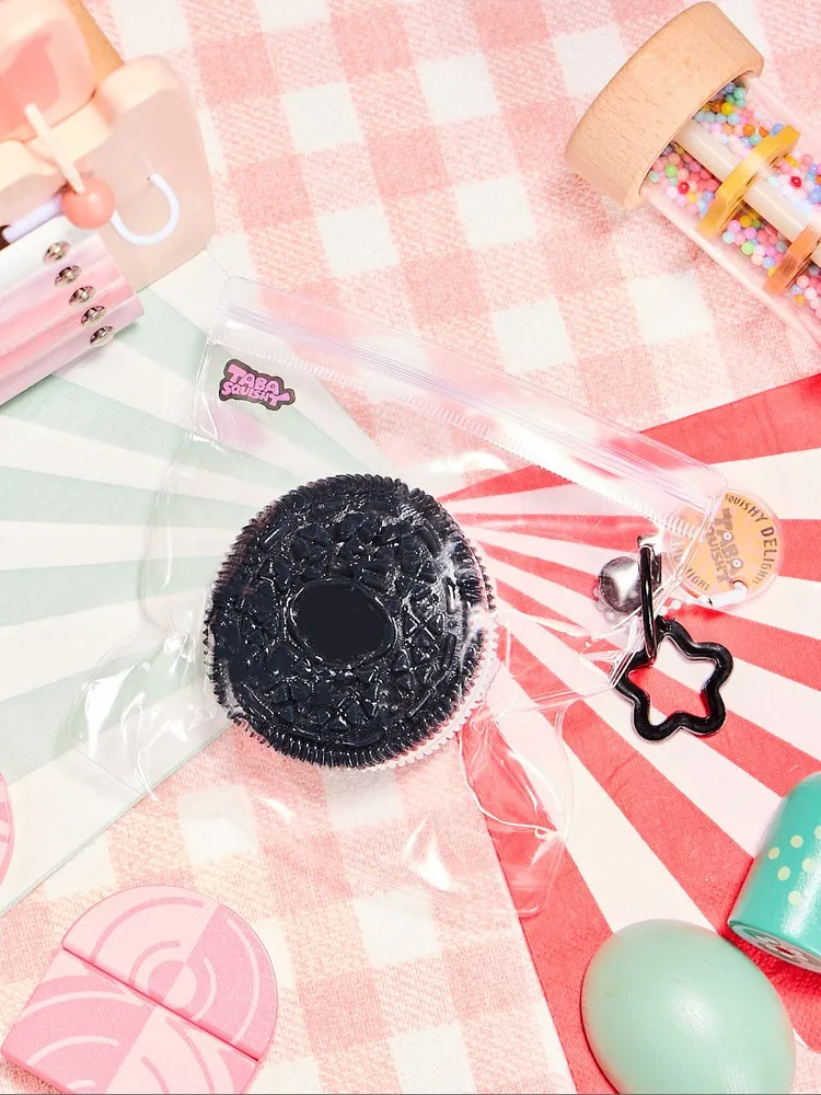 Regular Black-white Cookie Sandwich Taba Squishy — photo 5