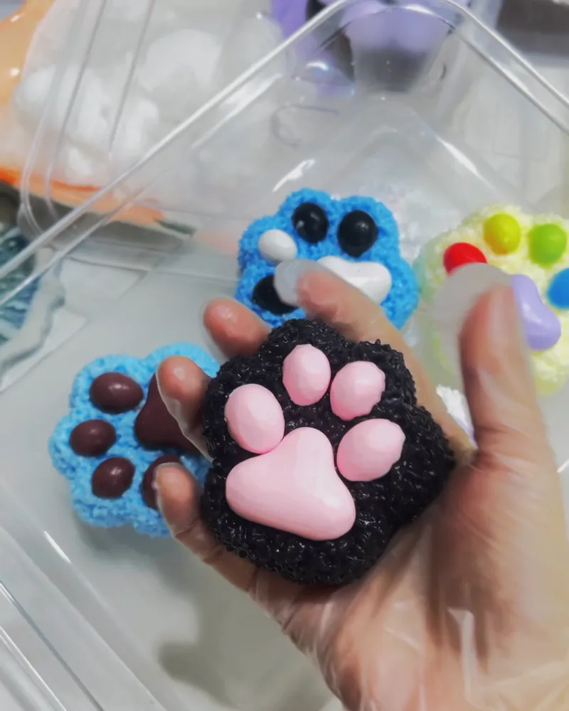 Rice Ball Paw Squishy Stress Relief Decompression Toy — photo 3