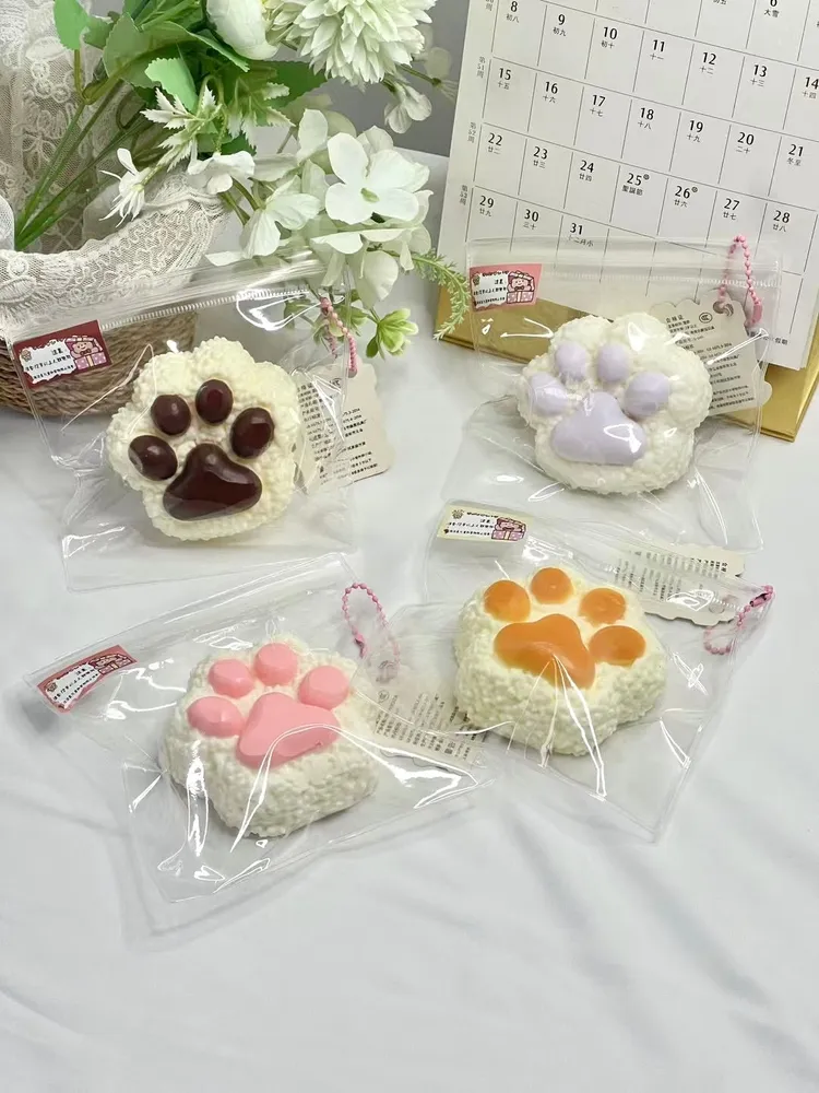 Rice Paw Squishy Stress Relief Decompression Toy — photo 2