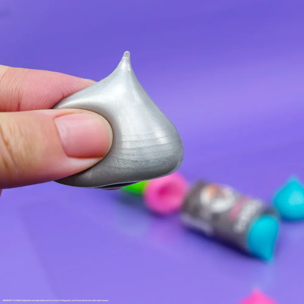 SlimyGloop x Hershey's Tabatastic Squishy Fidget Toy - Kisses — photo 4