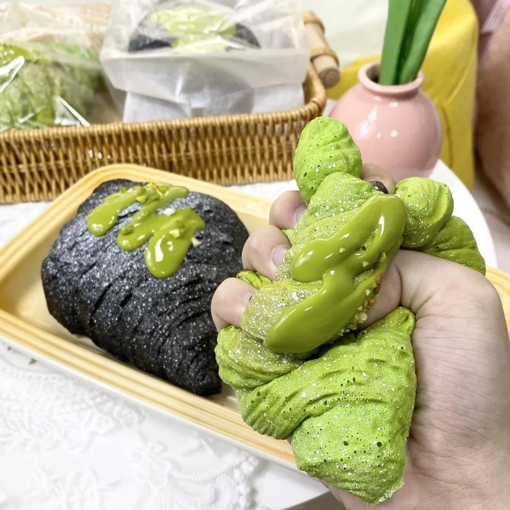 Slow Rising Squishy Croissant Stress Relief Decompression Toy — photo 5