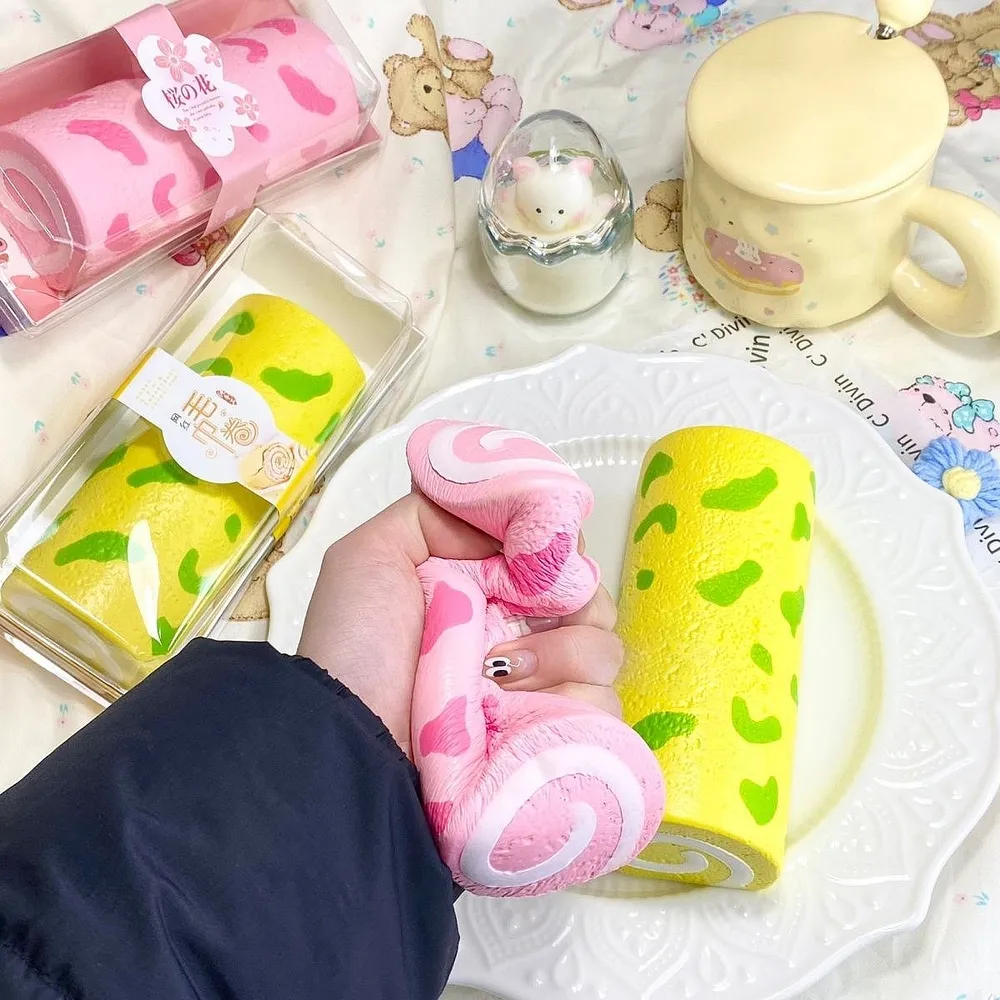 Slow Rising Squishy Roulade Stress Relief Decompression Toy — photo 2