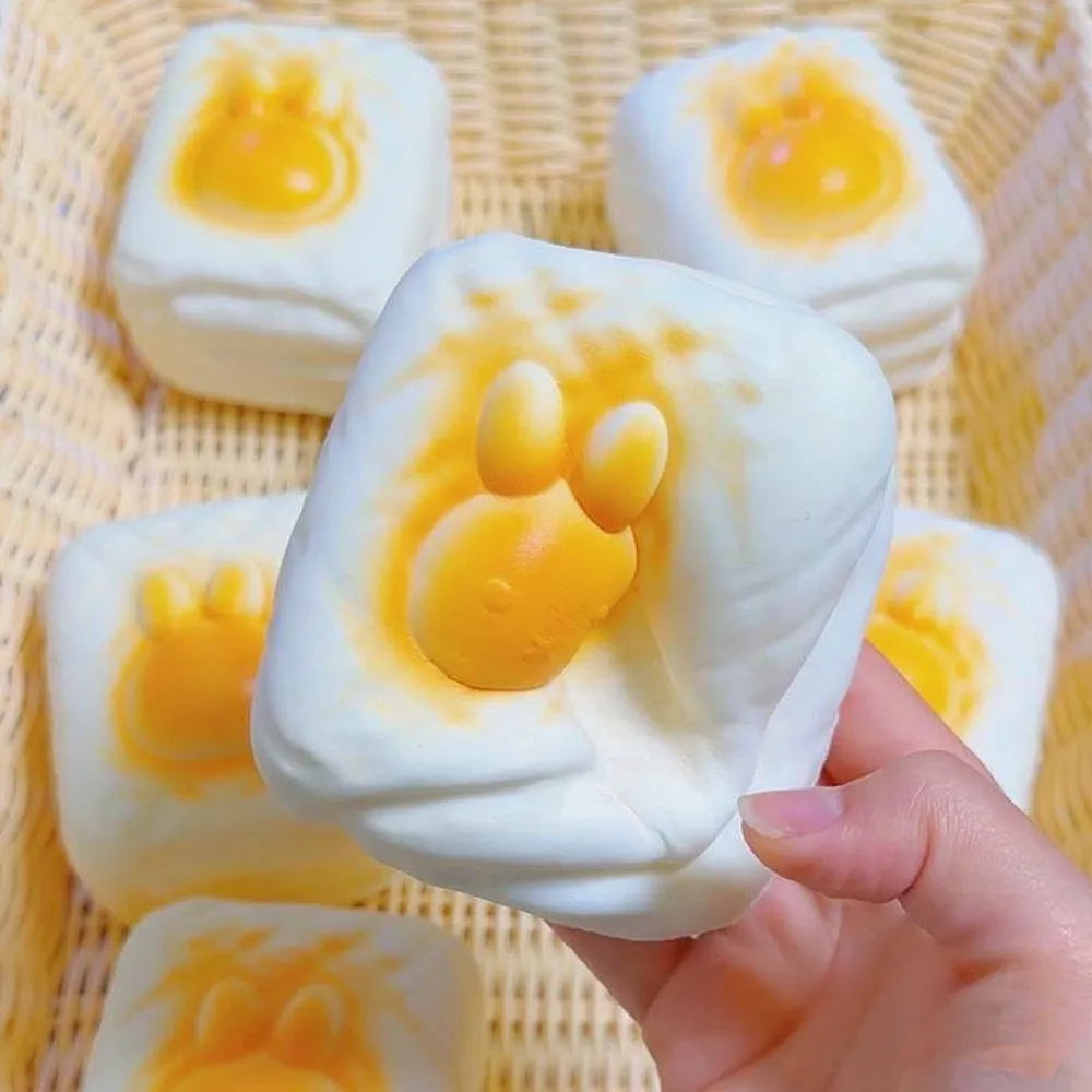 Slow Rising Squishy Stress Relief Decompression Toy — photo 4