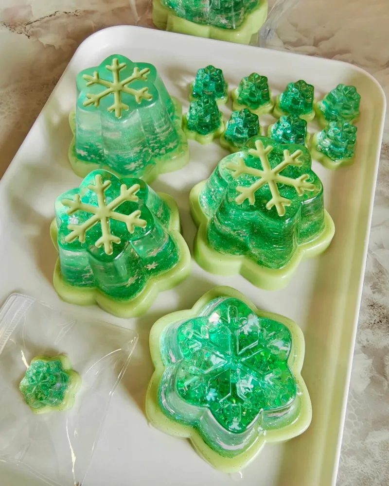 Snowflakes Pudding Squishy Stress Relief Decompression Toy