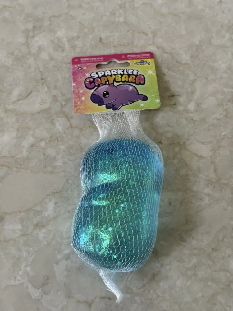 Sparklee Capybara Glitter Squishy — photo 2
