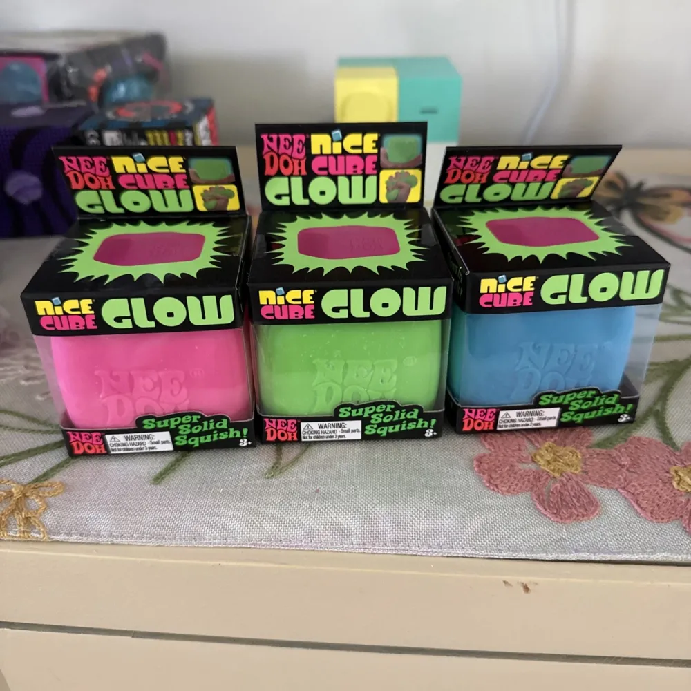 Squeeze Glow Nice Cubes Multi-Color