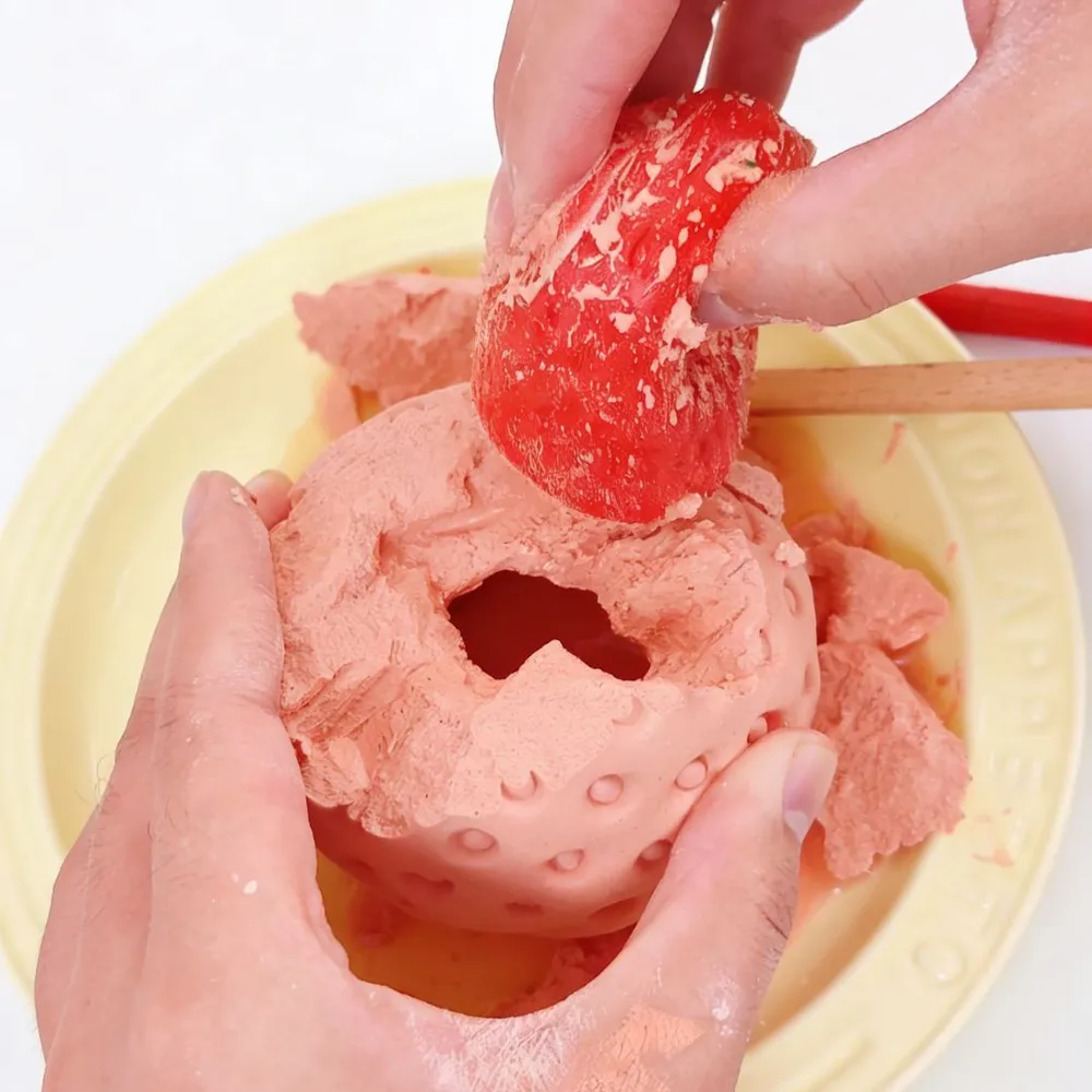 SqueezeSquad Smashables Taba Deluxe Smash and Squeeze Squishies Fidget Toy - Strawberry — photo 5