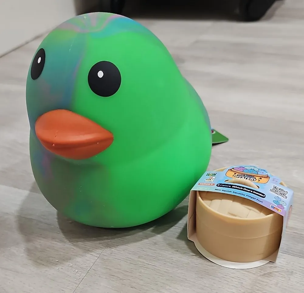 Squeezy Duck Squishy