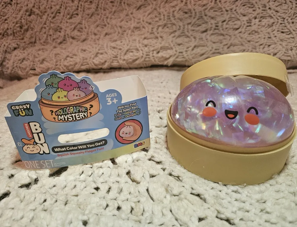 Squishy Bun Mystery Squishy "Dumpling" - Pink Halographic Glitter Bun Toy — photo 4