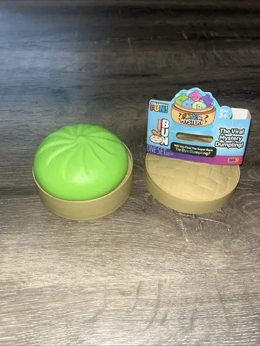 Squishy Bun Rainbow Mystery Squishy "Dumpling" (Tie Dye Chase Version) Blind Box — photo 4