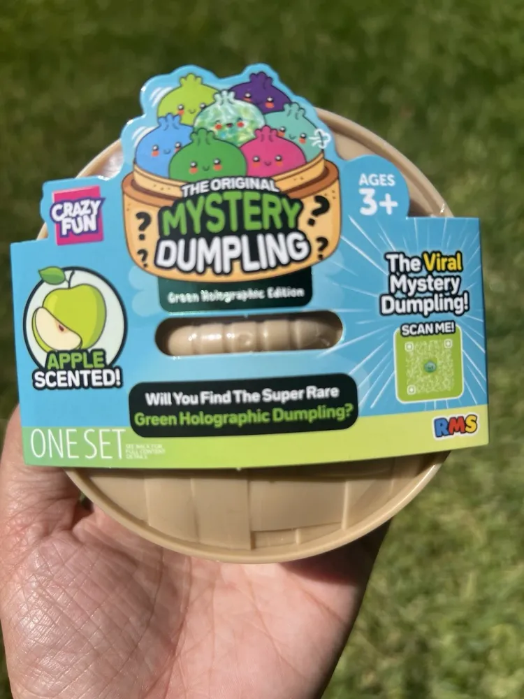 Squishy Bun The Original Mystery Dumpling-Green Holographic Dumpling Edition Blind Box — photo 2