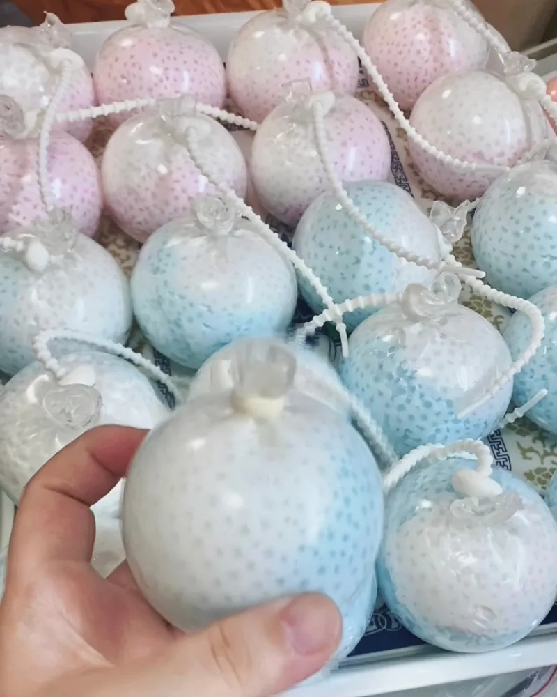 Stress Ball Dual-color Squishy Stress Relief Decompression Toy — photo 2