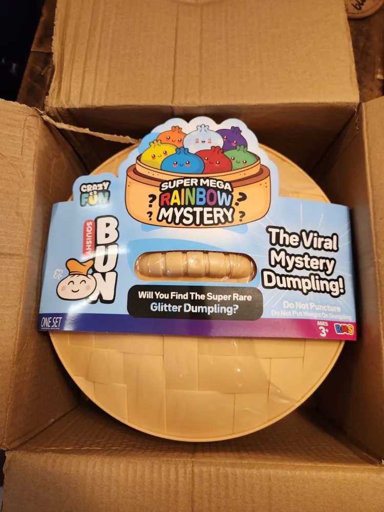 Super Mega Rainbow Mystery Dumpling Squishy — photo 2