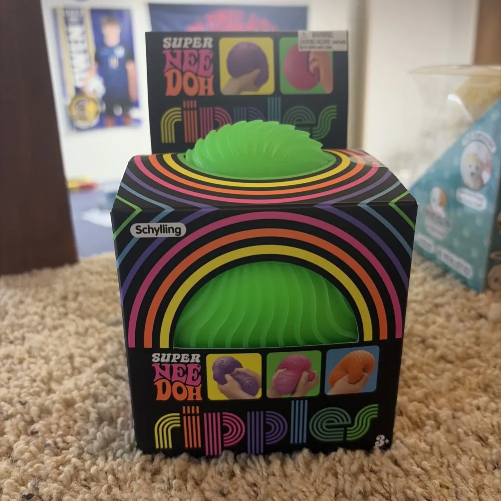 Super NeeDoh Ripples XL Textured Ball