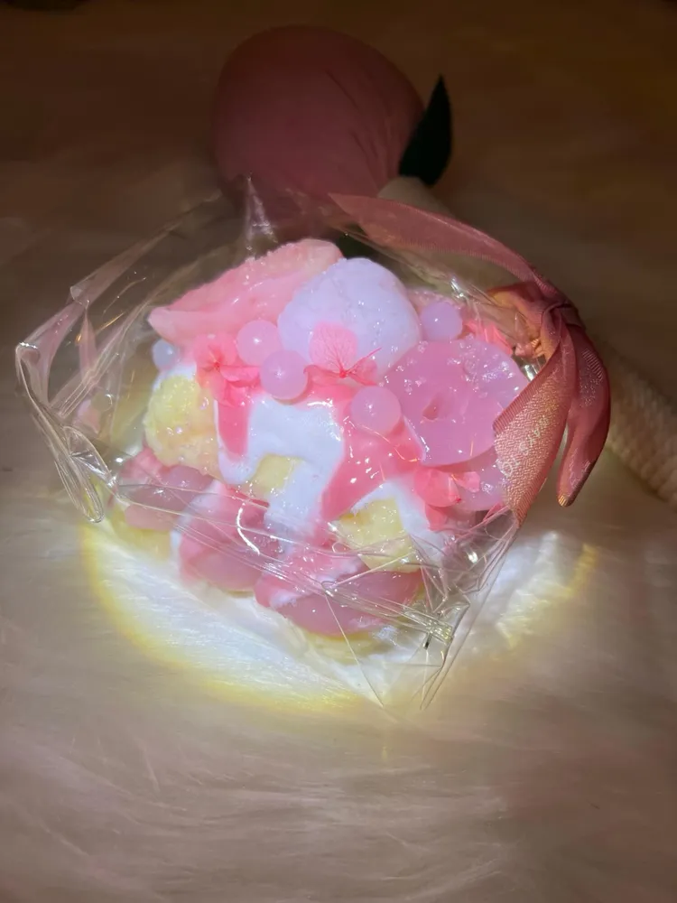Taba Peach Double Cream Puff Squishy