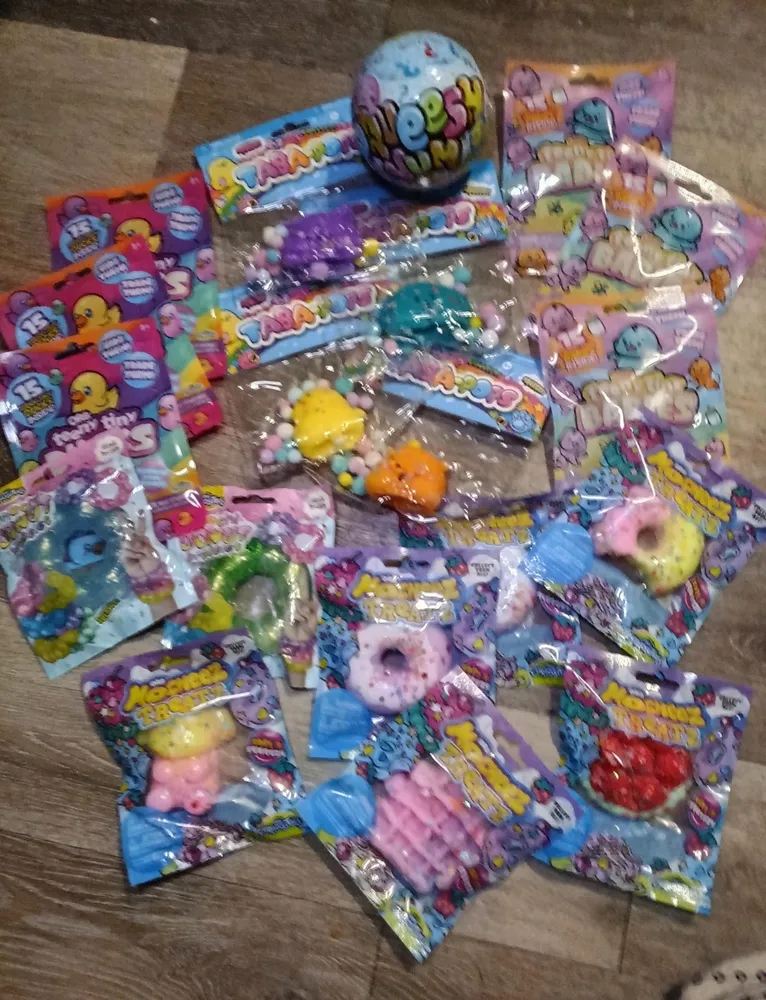 Taba-Pops Orb Mocheez Treatz Squeesh Bundle