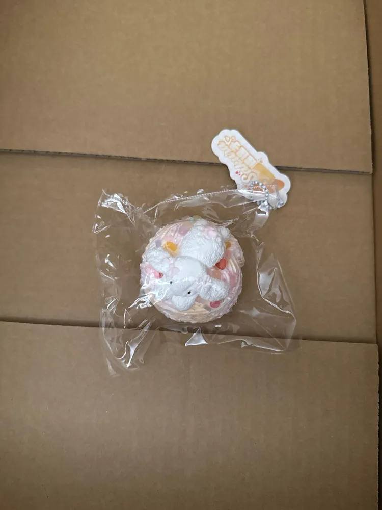 Taba Squishy - Bunny Cake Sakura Studio