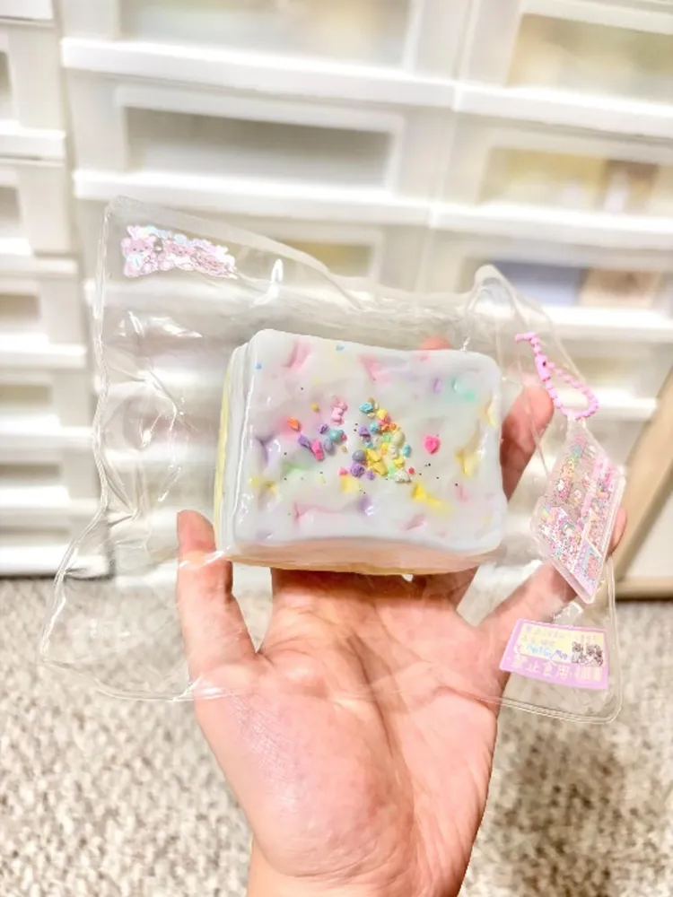Strawberry Cake Taba Squishy — photo 2