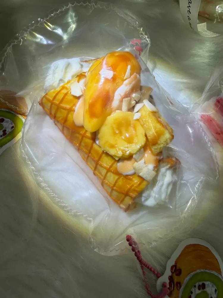 Taba Stress Relief Squishy - Banana and Durian Egg Roll