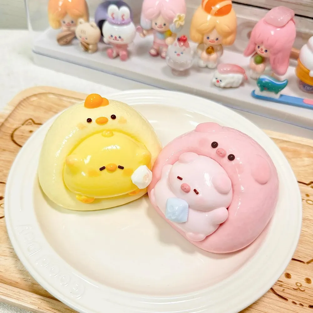 Tatami Piggy Squishy Stress Relief Decompression Toy — photo 2