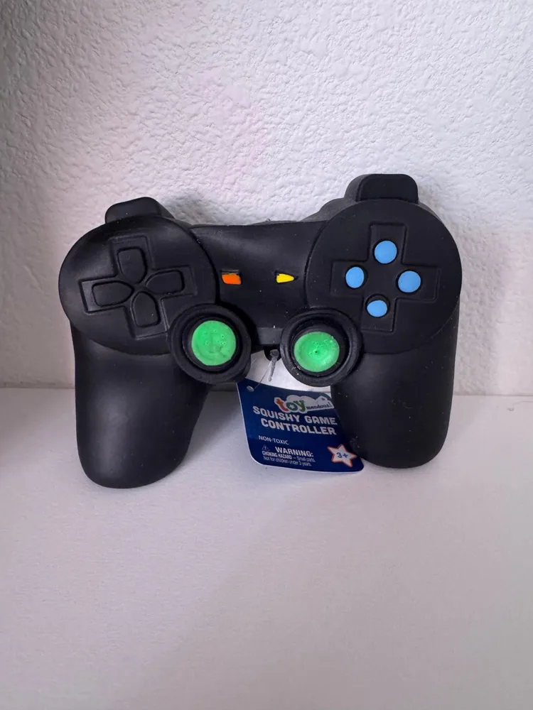 Toymendous Game Controller Squishy (Black)