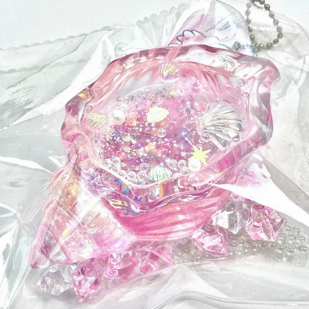 Translucent Conch Squishy Stress Relief Decompression Toy — photo 2