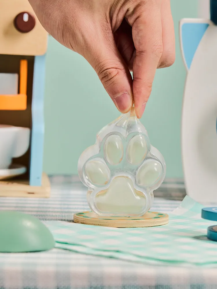 Transparent-green Paw Taba Squishy — photo 2