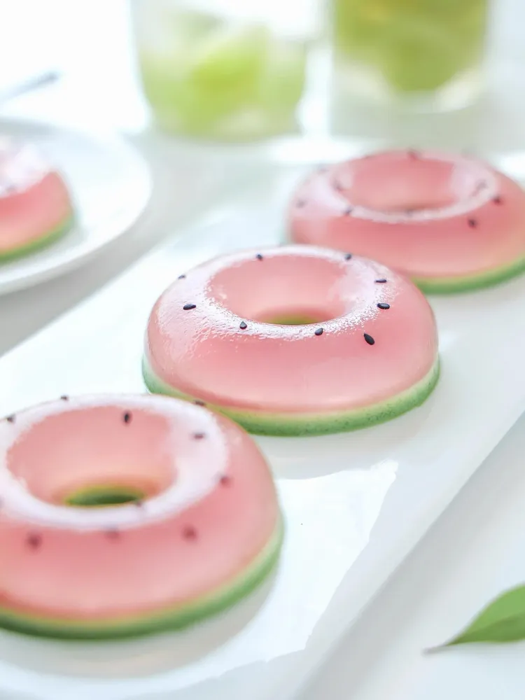 🍩 Watermelon Donuts Squishy Stress Relief Decompression Toy — photo 2