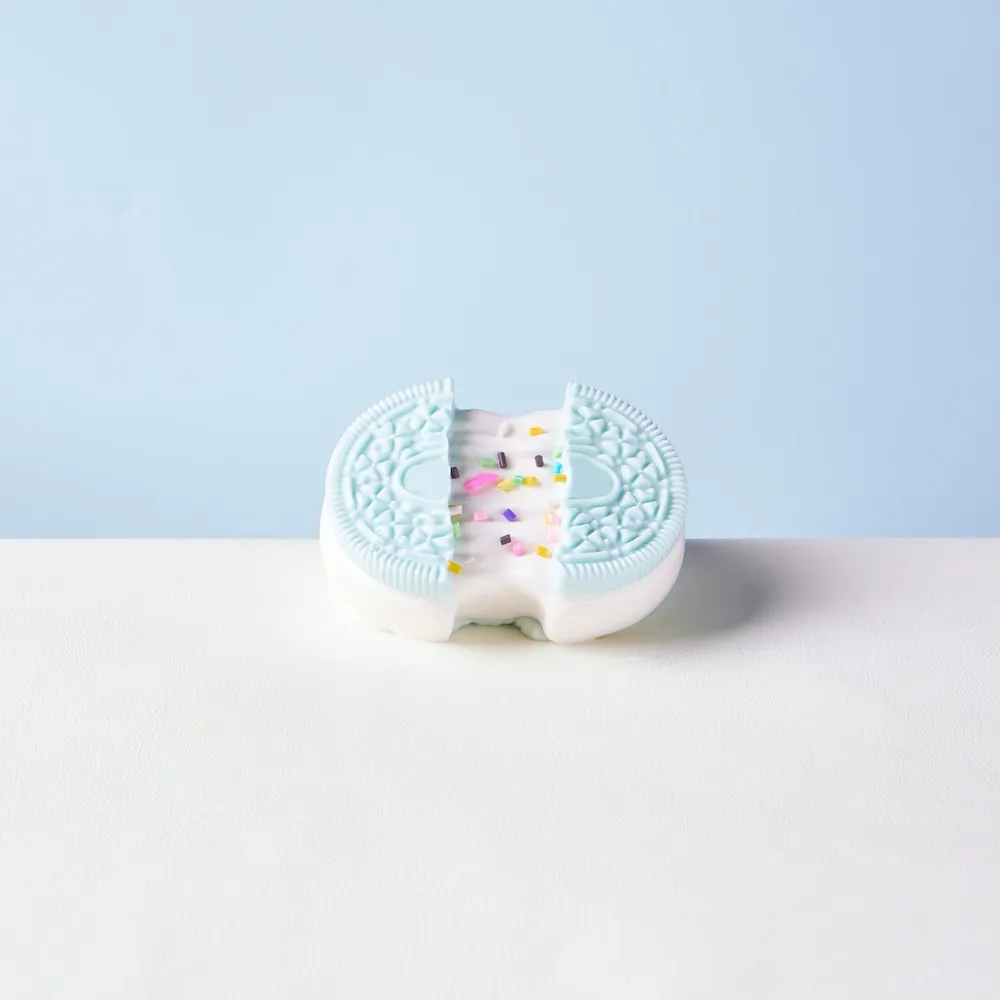 White-blue Stretchy Cookie Sandwich Taba Squishy