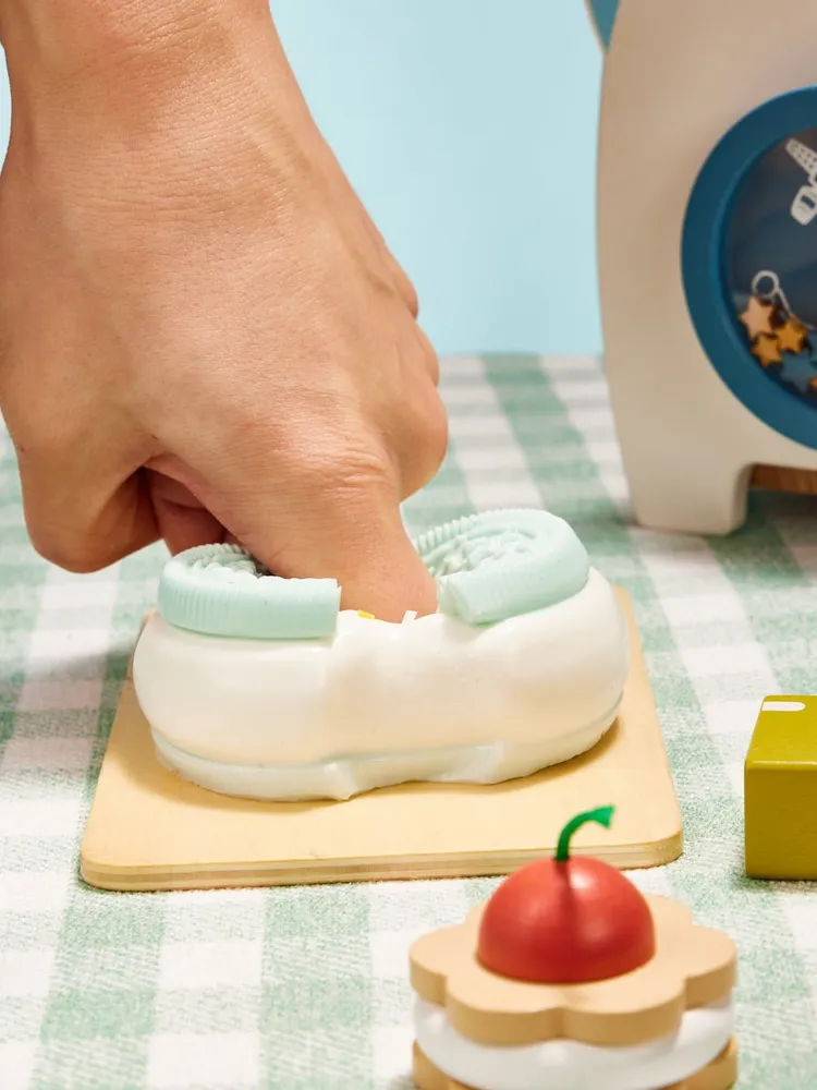 White-blue Stretchy Cookie Sandwich Taba Squishy — photo 6